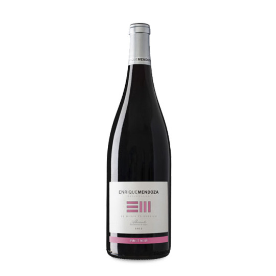 Enrique Mendoza Pinot Noir...